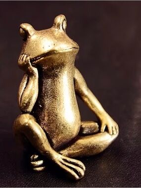 Gold Frog Figurine Reptile Décor - Brass Frog Miniature Figurine